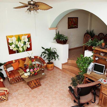 Hostal Casa Blanca Comala Buitenkant foto