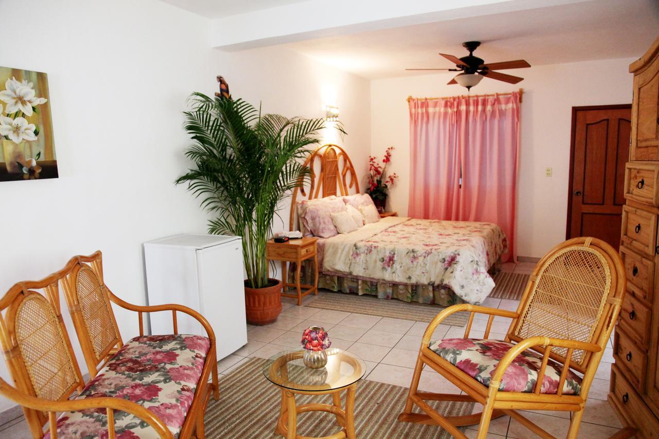 Hostal Casa Blanca Comala Buitenkant foto